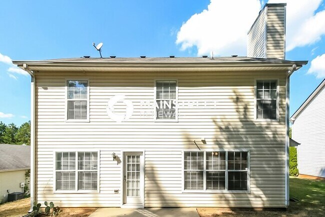 Building Photo - 3 Bedroom Pet-Friendly Home in College Park, GA with Main Street Renewal