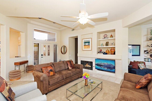 Building Photo - 37948 Breeze Way