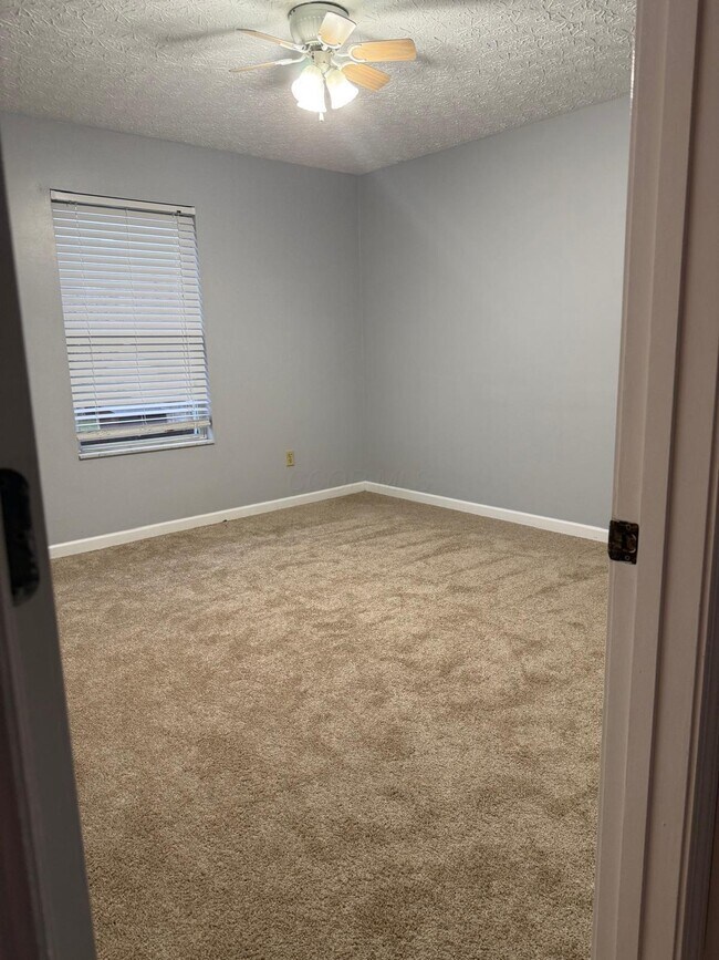 Building Photo - 6729 Kristins Cove Ln