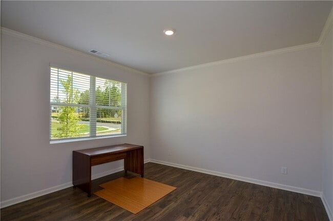 Building Photo - 331 Belmont Dr