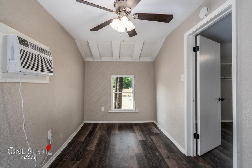 Building Photo - 2510 S 2nd St