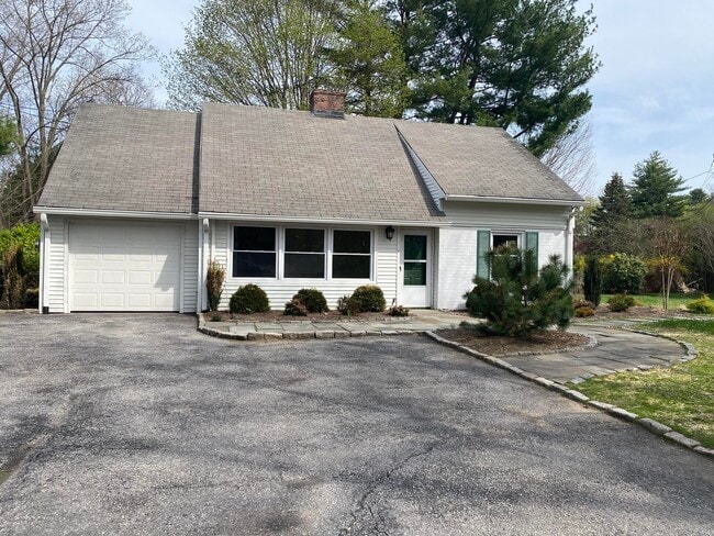 Building Photo - 1329 Stillwater Rd