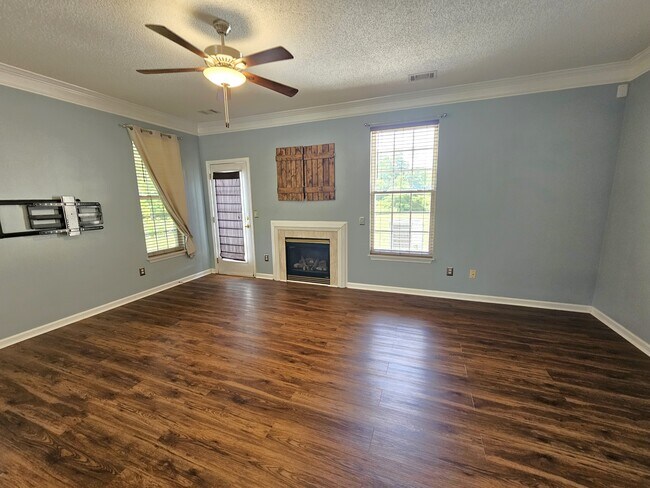 Building Photo - 127 Cirrus Ct