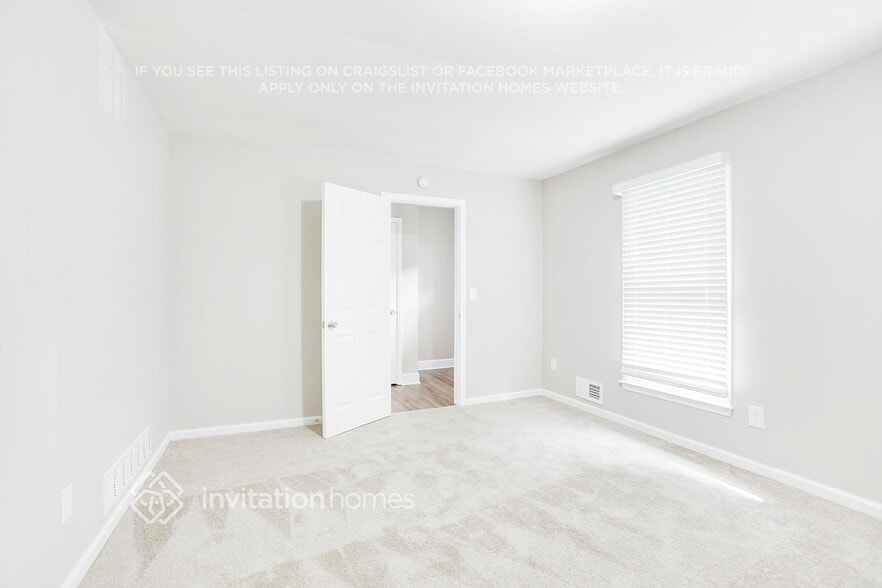 Building Photo - 3018 Battle Forrest Dr