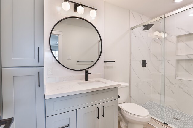 Building Photo - 9511 Fondren Rd