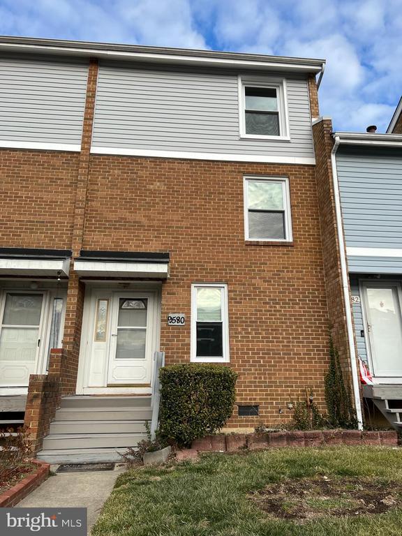 Building Photo - 9580 Canterbury Riding