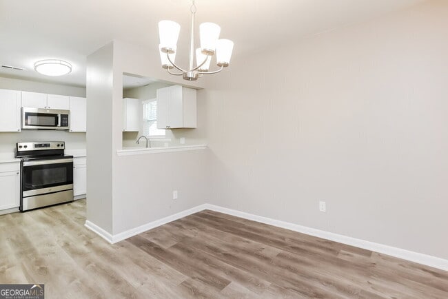 Building Photo - 102 Dove Rise