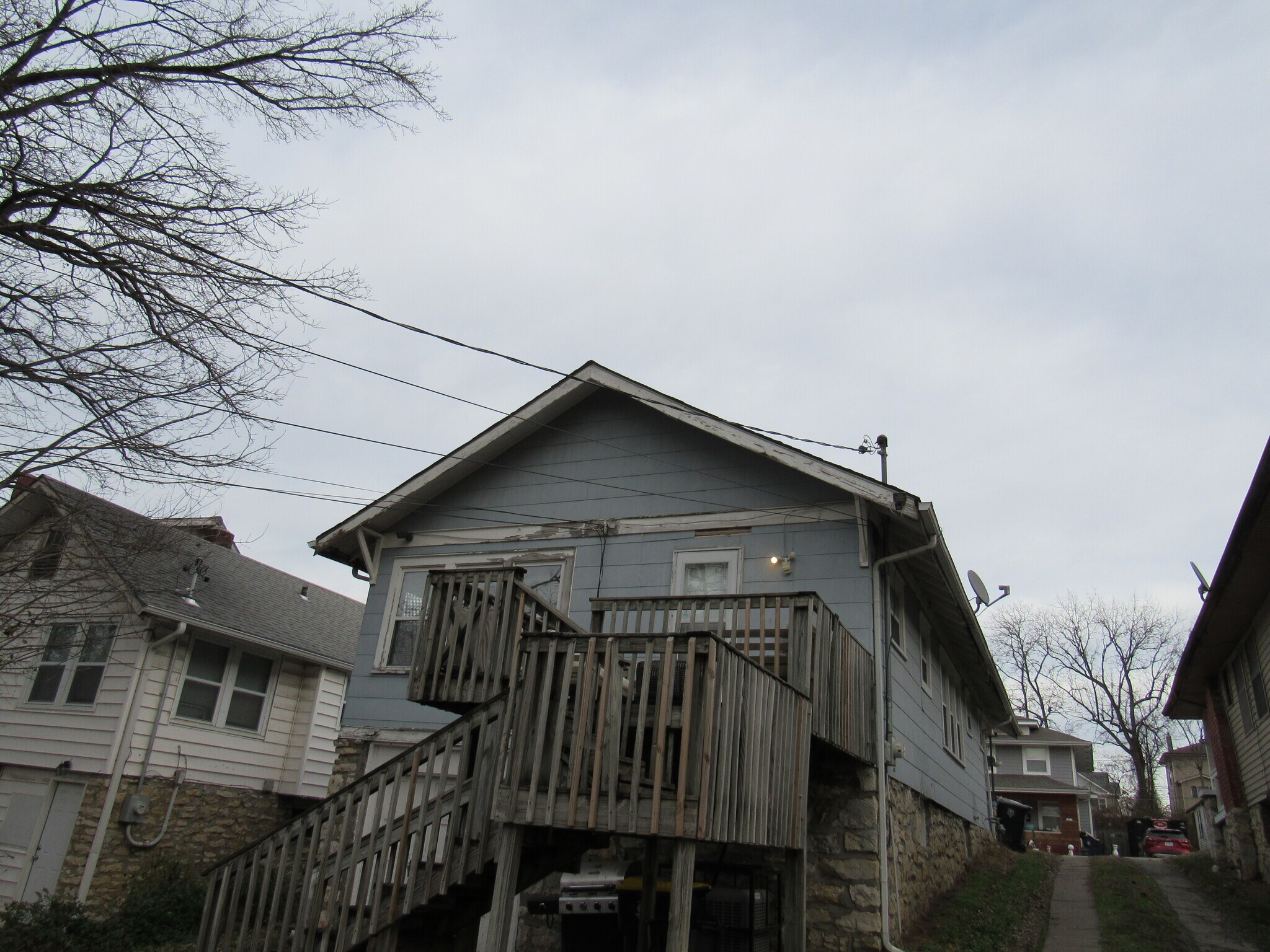 Building Photo - 5004 Euclid Ave