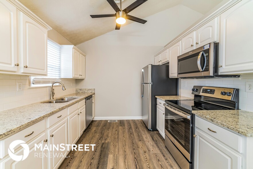 Building Photo - 9311 Pinto Ct