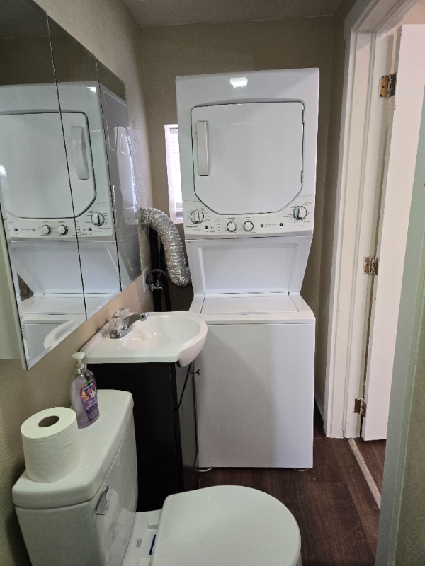 Building Photo - 105 Elbow Ct