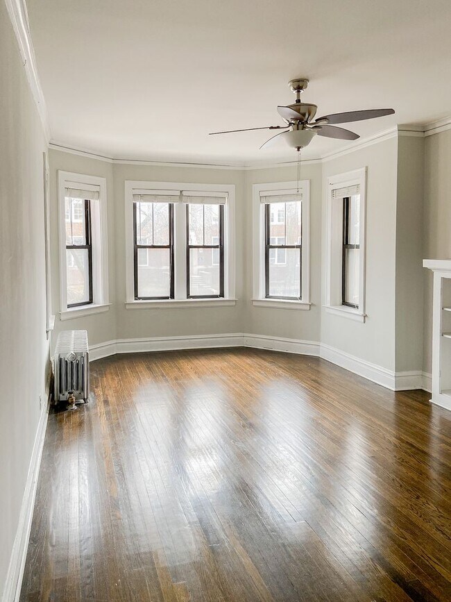 Building Photo - 5156 N Leavitt St