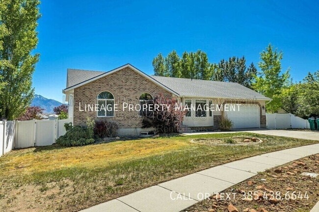 Building Photo - 13863 Kessler Peak Dr