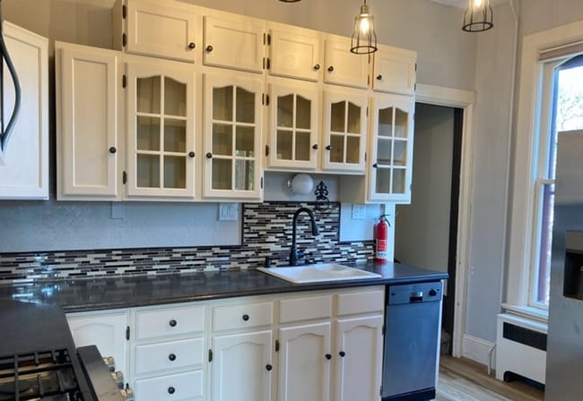 Building Photo - 2 Bed/2 Bath Historic Home with Storage, Porch & Deck, Pet Friendly