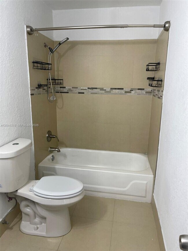 Building Photo - 2580 Coral Springs Dr