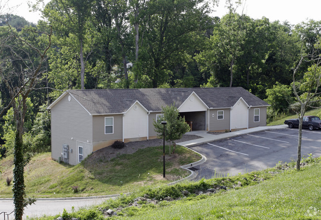 Building Photo - Sand Hill Apartments