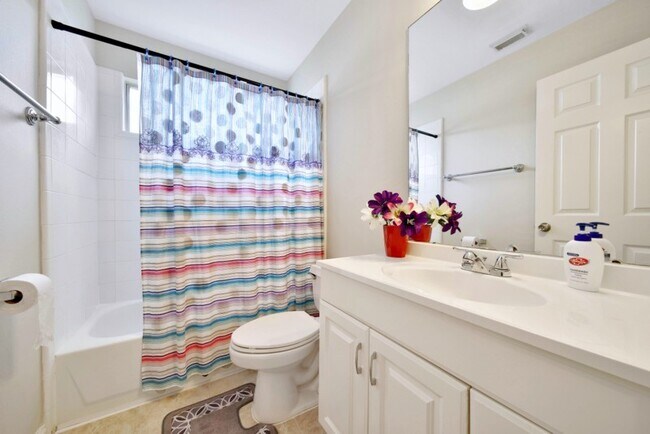 Building Photo - 3206 Summer Bay Dr