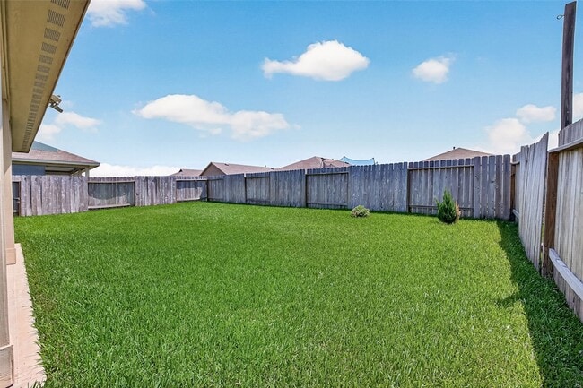 Building Photo - 6014 Namika St