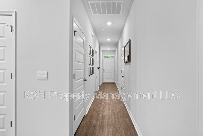 Building Photo - 89 Hazy Ln