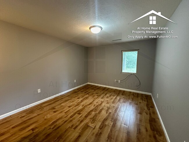 Building Photo - 107 Spruce Dr