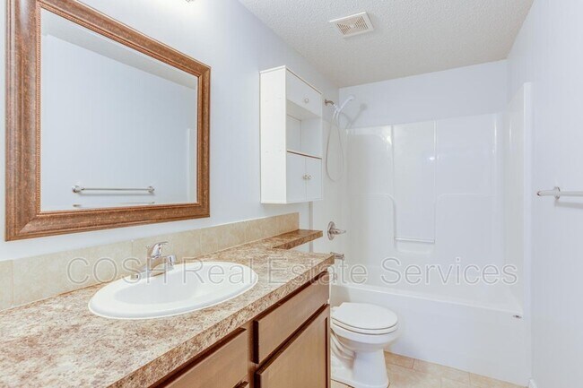 Building Photo - 1046 E Karla Ct