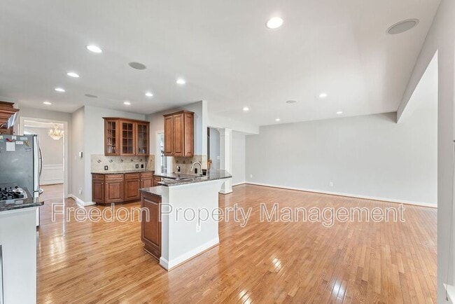 Building Photo - 42524 Rowderbury Square