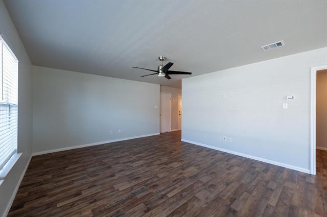 Building Photo - 1705 Willow Way