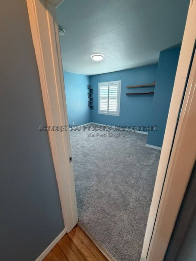 Building Photo - 5029 Fidler Ave