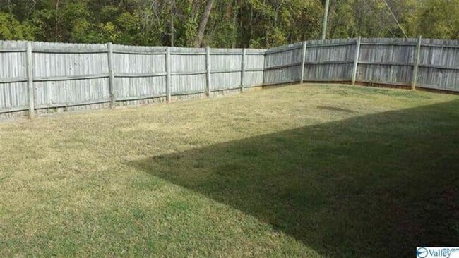 Building Photo - 3514 Choctaw Dr SE