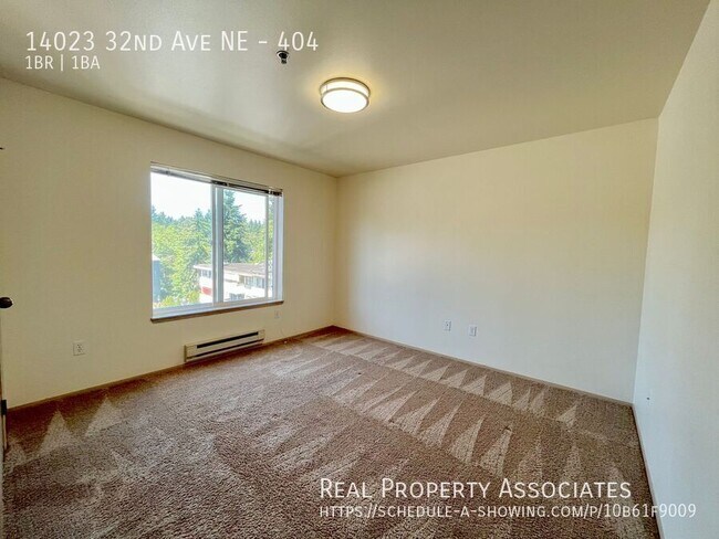 Building Photo - 14023 32nd Ave NE