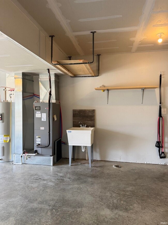 Building Photo - 2320 S Samuel Ln