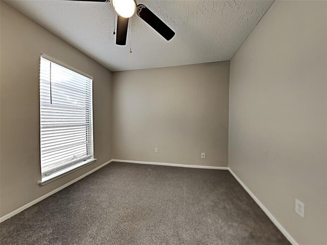 Building Photo - 24031 Griffin House Ln