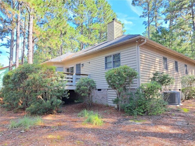 Building Photo - 420 Sugar Pine Dr
