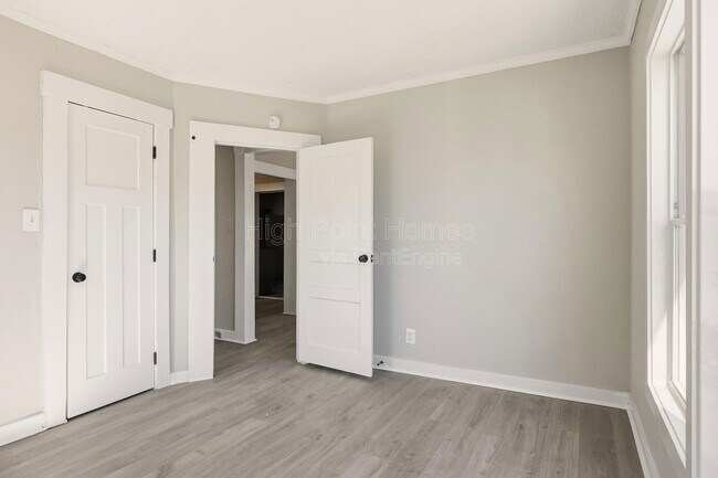 Building Photo - 5225 Central Ave