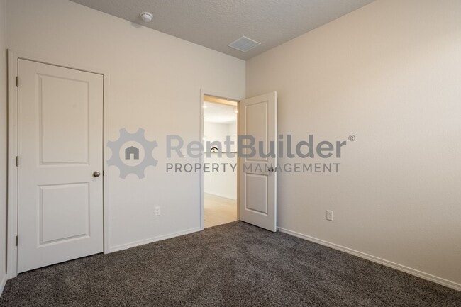 Building Photo - !!WINTER PRICING SPECIAL!!!  CALL US TODAY AT (505) 808-6467 TO SCHEDULE A CONVENIENT SHOWING