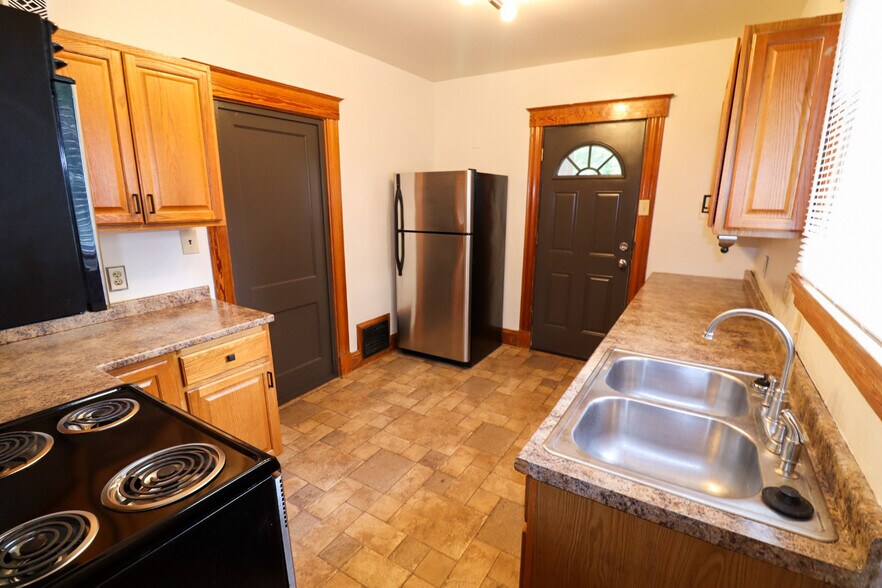 Building Photo - 2318 Moerlein Ave