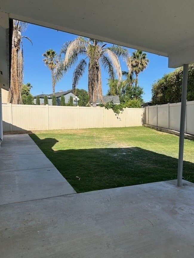 Building Photo - 11100 Myers Ranch Ct