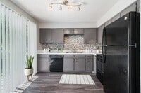 Building Photo - Shadow Ridge