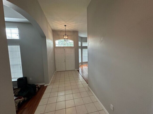 Building Photo - Beautiful 4 Bed 3 Bath Home in Sanford!