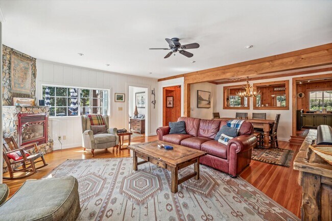 Building Photo - Carnelian Bay 3 Bedroom Ski Lease