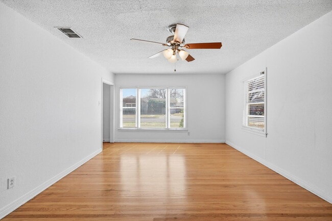 Building Photo - 3302 28th St