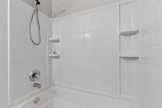 Building Photo - 407 Eisenhower Ln