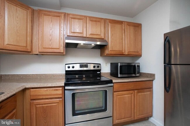 Building Photo - 4776 Monterey Ct