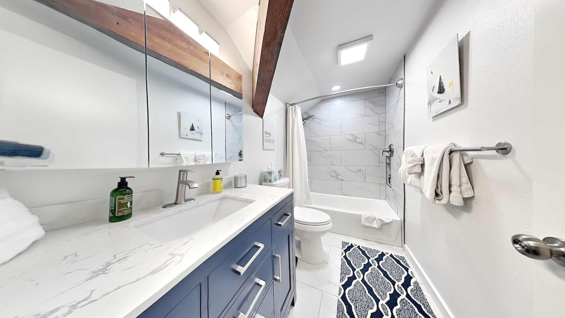 upstairs bathroom - 1530 Empire Ave