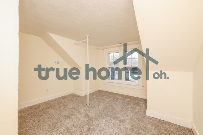 Building Photo - 130 Burgess Ave