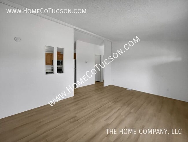 Building Photo - 1591 W Patton St