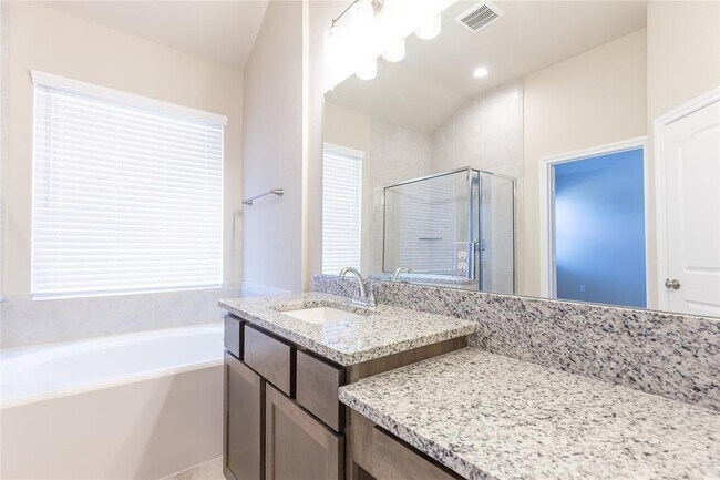 Building Photo - 5546 Sallow Bay Ln