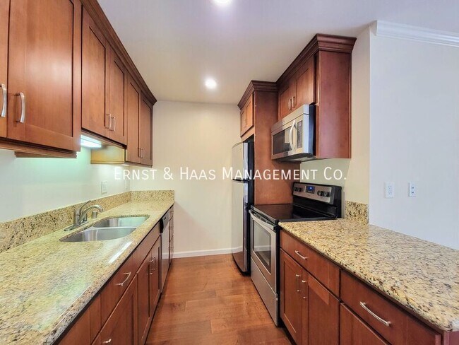 Building Photo - 448 N Bellflower Blvd