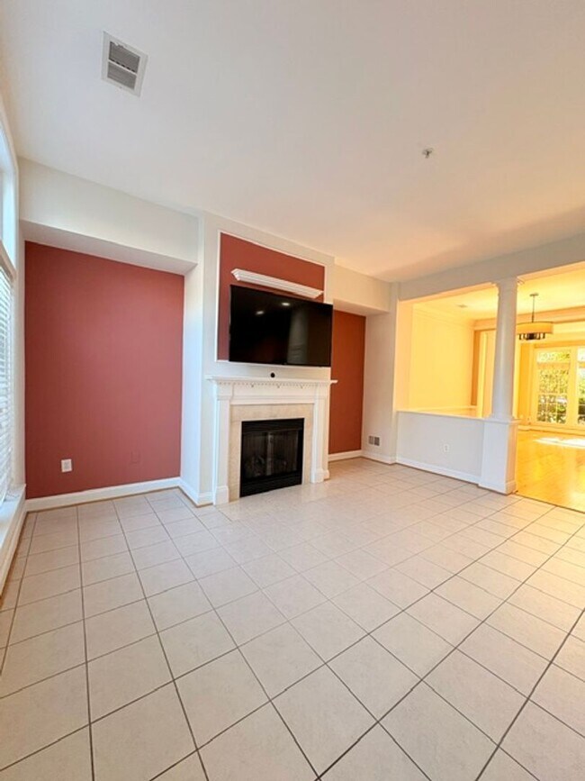 Building Photo - 1115 Havencrest St