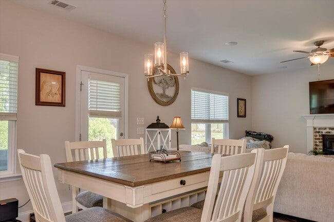 Building Photo - 108 Adelle Ct