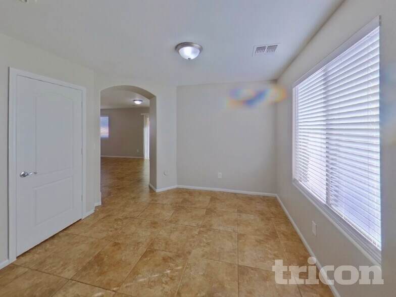 Building Photo - 21201 N Conlon Rd